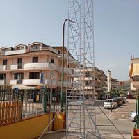 Trabattello alto 7 metri stabilizzato