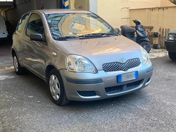 TOYOTA Yaris - 2003
