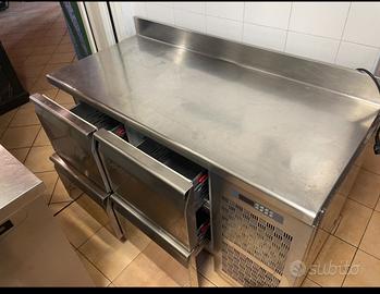 Tavolo refrigerato 4 cassetti