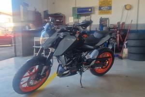 ktm duke 125 2012