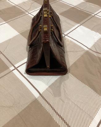 Borsa in coccodrillo