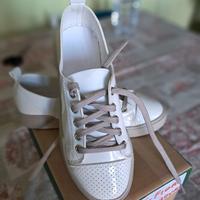 scarpe sneakers con lacci n. 37 nuove