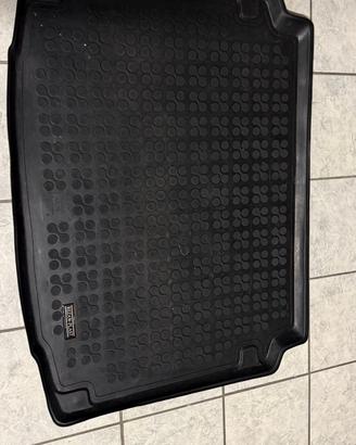 Vasca baule peugeot 308 anno 2015