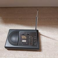 Radio am/fm lcd multifunzione con sveglia integrat
