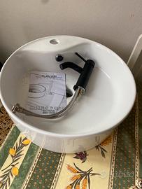 Lavabo da appoggio bianco nuovo mai usato