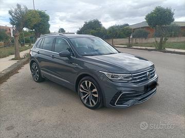 VOLKSWAGEN Tiguan 2.0 TDI 150 CV SCR DSG R-Line Im