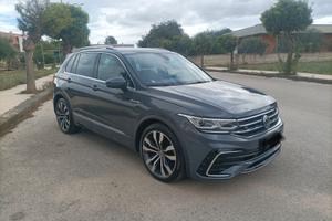 VOLKSWAGEN Tiguan 2.0 TDI 150 CV SCR DSG R-Line Im