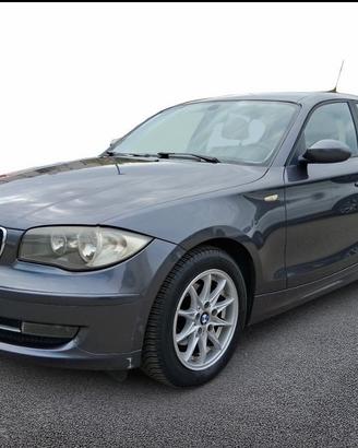 Bmw 116 116i cat 5 porte Futura