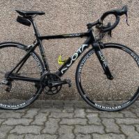 Bici da Corsa KUOTA con telaio in Carbonio