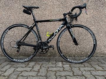 Bici da Corsa KUOTA con telaio in Carbonio