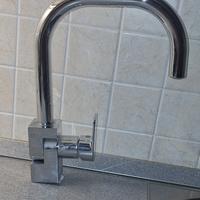 Miscelatore sottofinestra lavello cucina cromato 