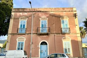 Soluzione indipendente con giardino a Xitta