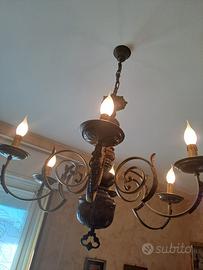 LAMPADARIO CLASSICO IN LEGNO a 6 luci