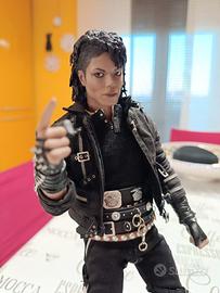 ACTION FIGURE HOT TOYS M J  VERSIONE BAD DELUXE 