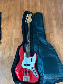 Squier Jazz Bass Affinity + Custodia inclusa