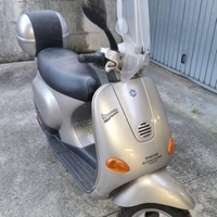 Piaggio Vespa et2