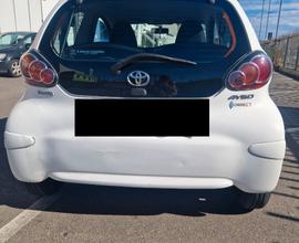 TOYOTA Aygo 1ª serie - 2011