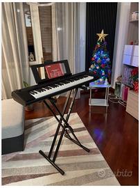 Tastiera Yamaha piaggero np12b