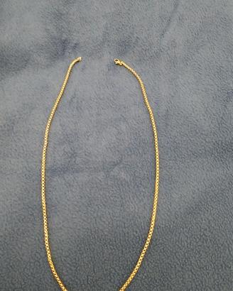 collana in acciaio colore argento 