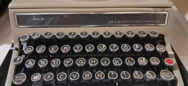 Macchina da scrivere Olivetti Studio 42
