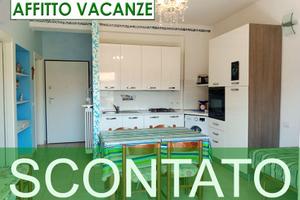 LUGLIO Con una camera da letto, vicino al mare