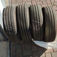 Gomme pneumatici 165 65 r15 81T  Dacia Spring