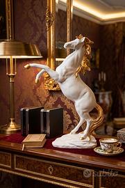 Splendida Statua Cavallo Rampante In Resina  