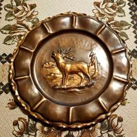 Modernariato - Piatti decorativi in rame cesellato