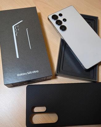 Samsung Galaxy S25 Ultra 12/256Gb White Silver 