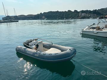 Gommone 4,20 m con motore Mariner 35 CV Magnum