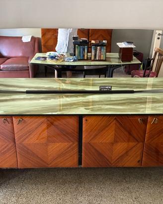 Credenza bassa con specchiera
