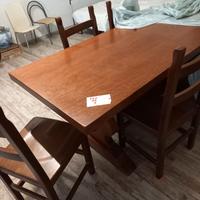 tavolo noce massello e 6 sedie