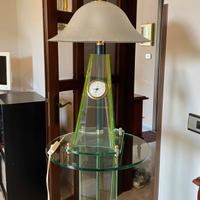 Colonna in vetro con lampada ed orologio
