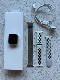 Apple Watch Series 9 45mm Silver Aluminum