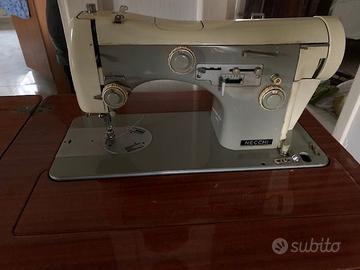 Macchina da cucire vintage