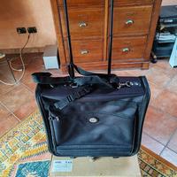 Borsa porta abiti con ruote