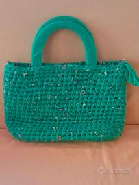 Borsetta nuova in cotone fatta a mano