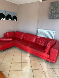 Divano rosso angolare pelle con penisola