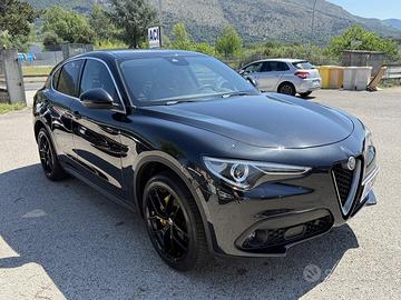 ALFA ROMEO STELVIO AT8 Q4 EXECUTIVE