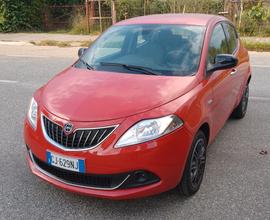 Lancia Ypsilon 1.2 GPL pari al nuovo