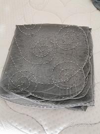 Tappeto ornamentale per la tavola