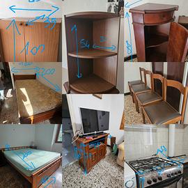 Si vendono in stock mobili