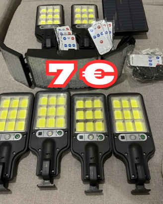 Faretto Da Esterno Con Luce Led Pannello Solare