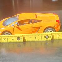 macchinina giocattolo lamborghini
