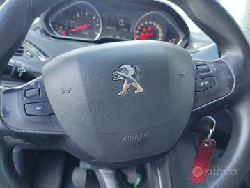 Airbag volante PEUGEOT 208 del 2012