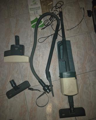 Aspirapolvere folletto