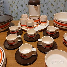 vintage servizio di plastica dura per alimenti