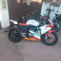 aprila rs 125 alitalia max biagi