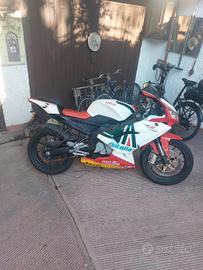 aprila rs 125 alitalia max biagi