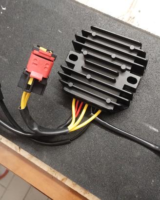 Rettificatore di tensione Royal Enfield 